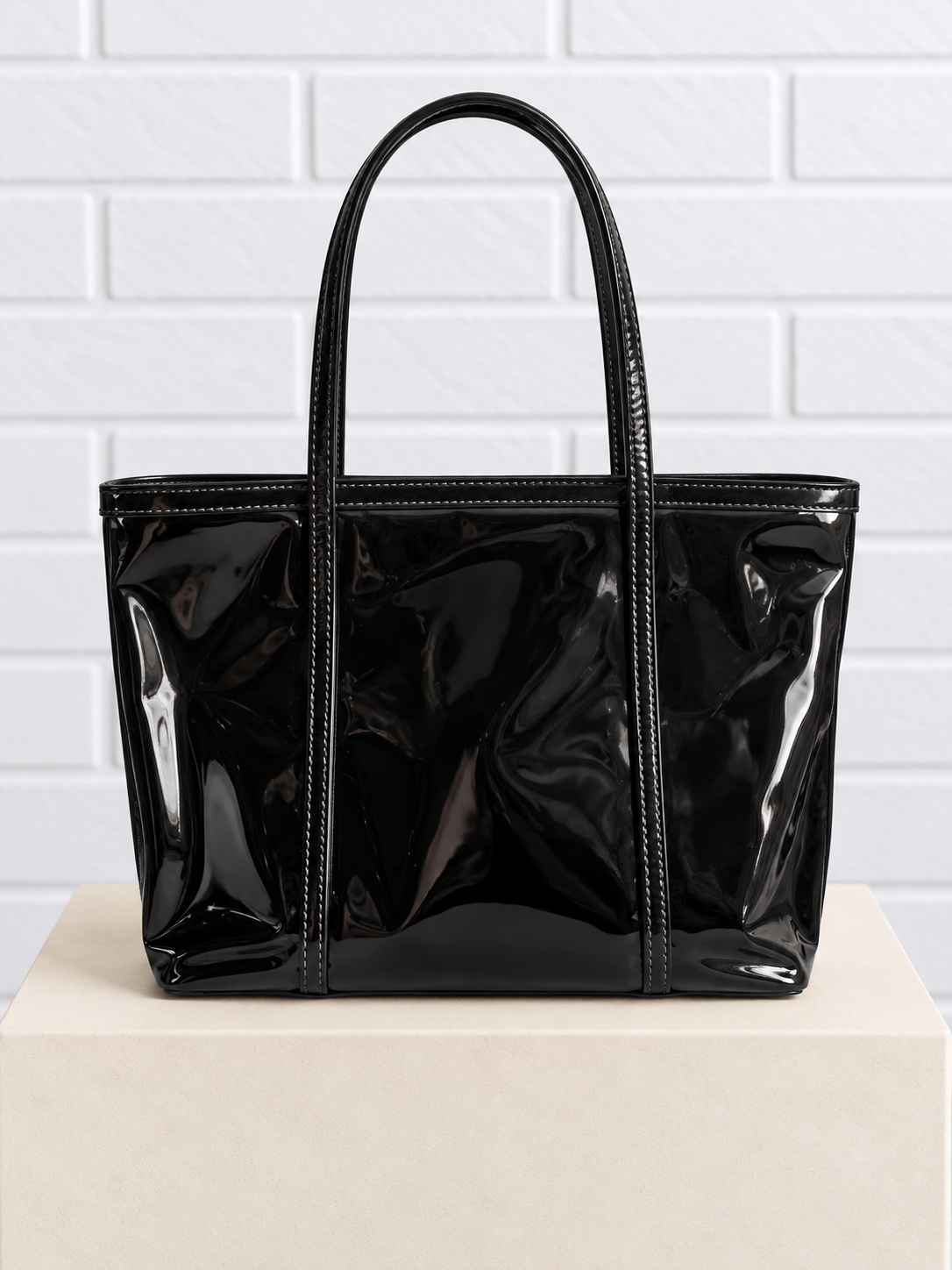 Dolce & Gabbana Patent Leather Tote – Black