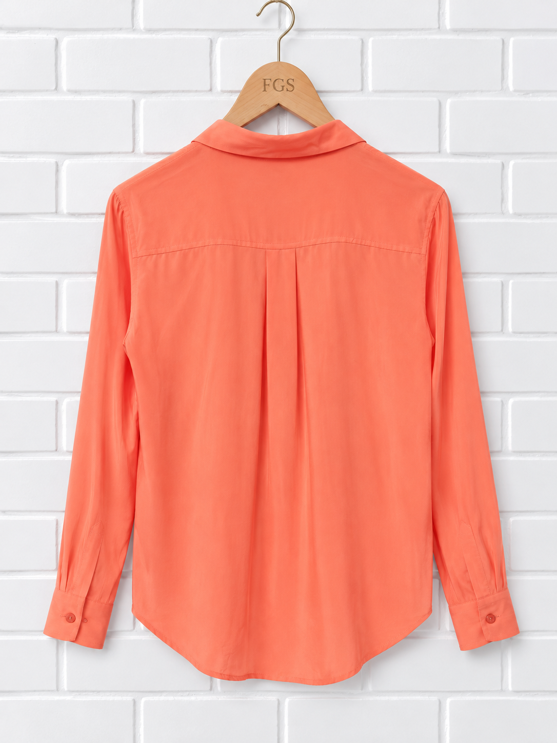 Equipment Femme Slim Signature 100% Silk Shirt- M