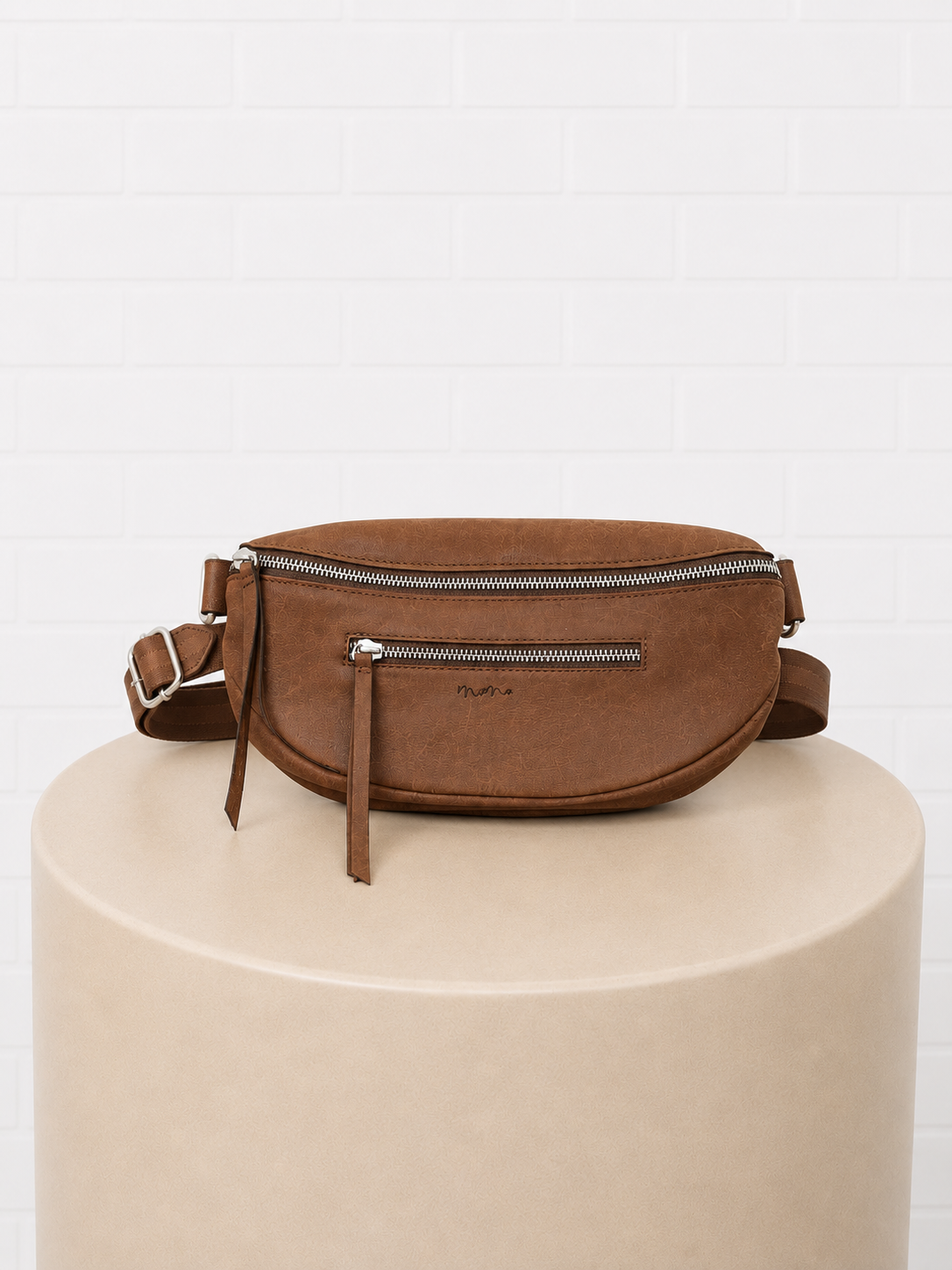 Momo Designs Light Brown Leather Fanny Pack