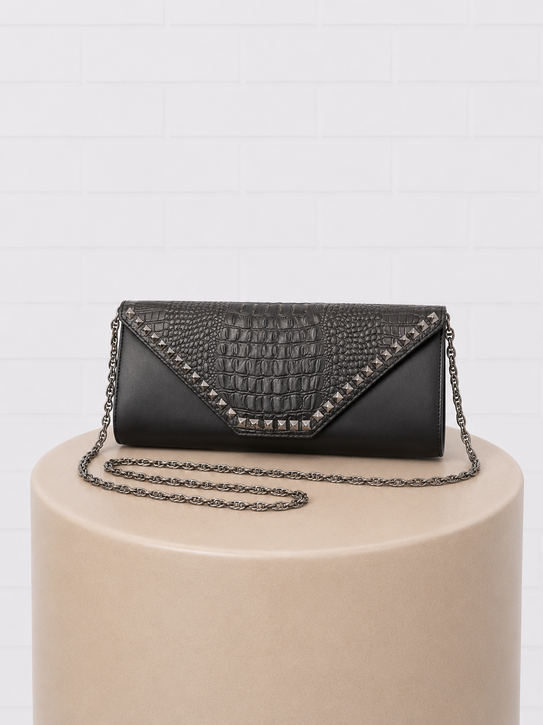 Aspen True Black Leather Clutch