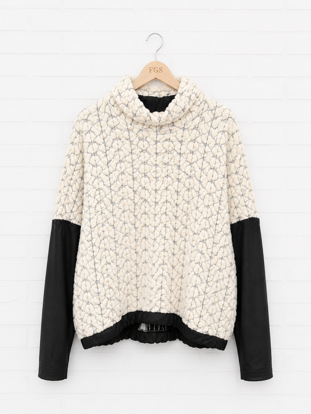 Beate Heymann Chunky Cream & Black Top-38