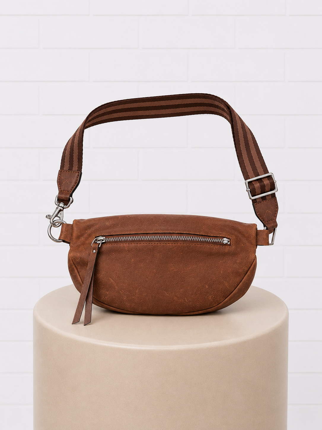 Momo Designs Sedona Crossbody Dark Brown Leather