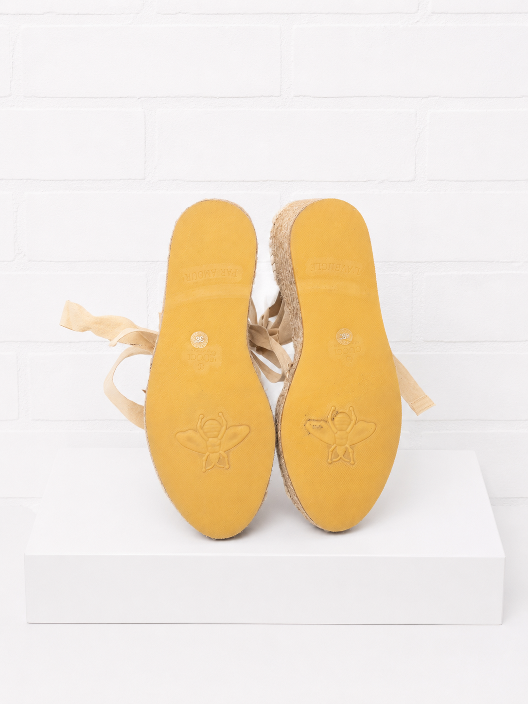Gucci Damita Broderie Anglaise Canvas Espadrille Wedges -Ivory- 38.5