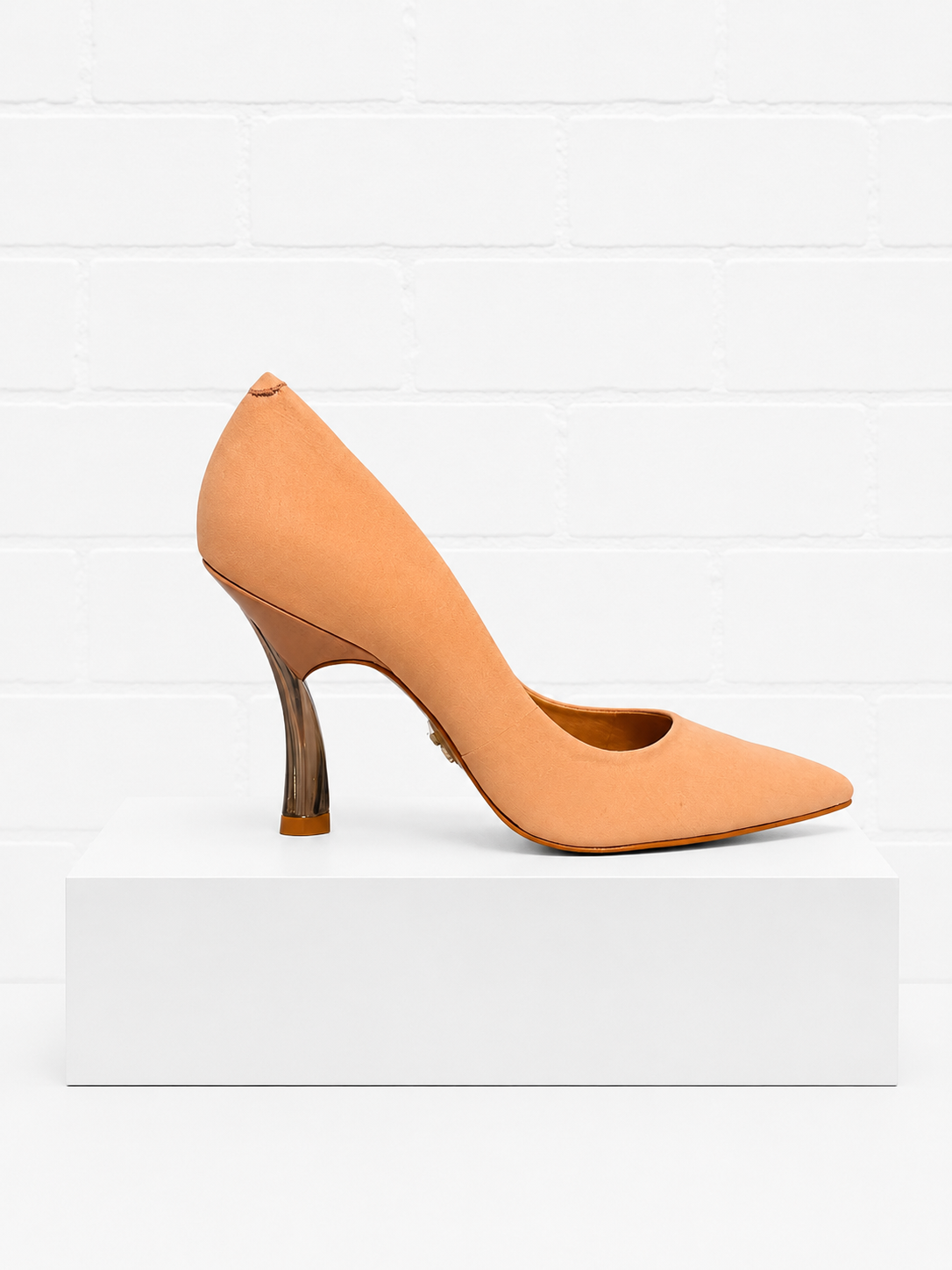 Carrano Nude Pointed-Toe Pumps-7