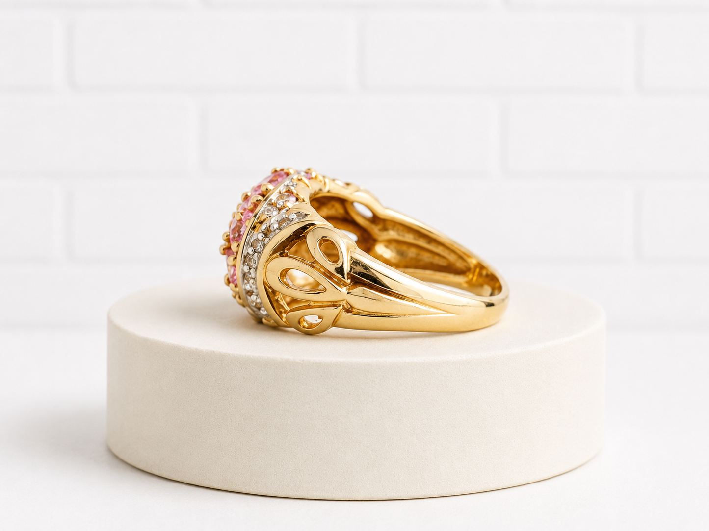 14K Gold Pink Sapphire & Diamond Ring — Size 6