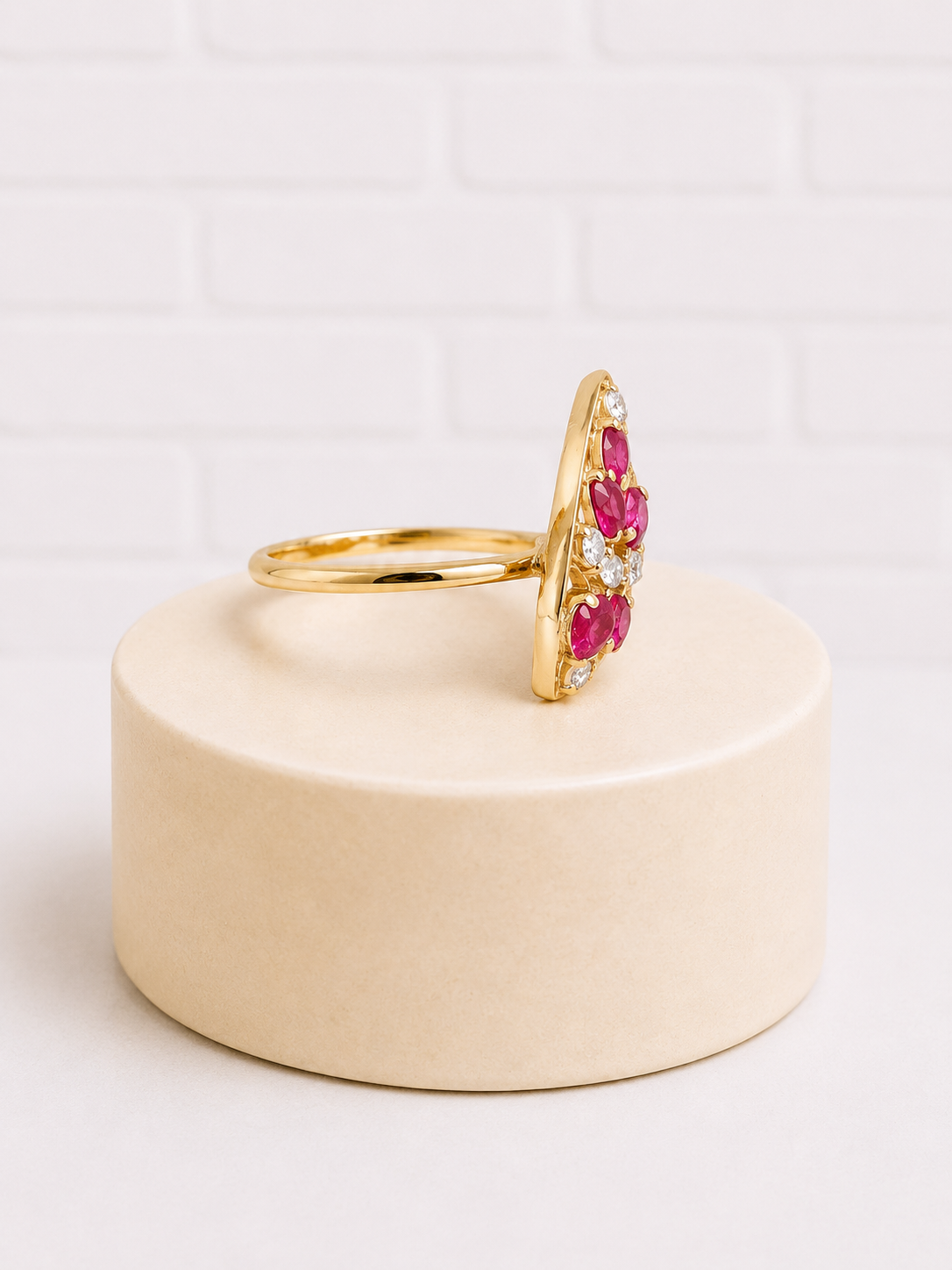 18K Gold Ruby & Diamond Leaf Ring — Size 6