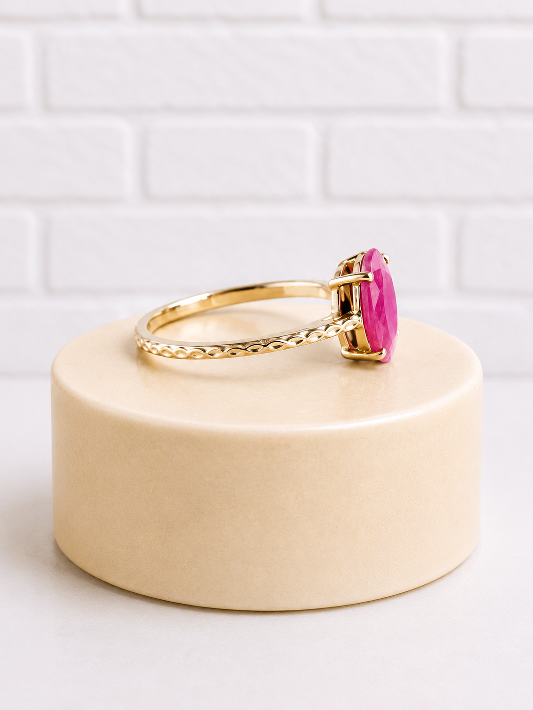 14K Gold Ruby Ring — Size 7