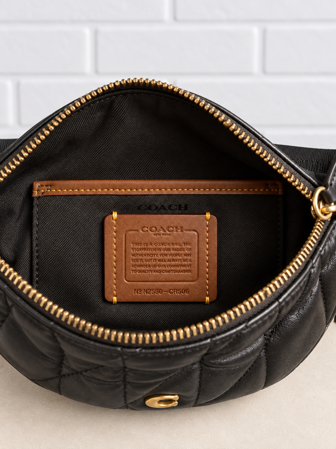 Coach Essential Belt Bag With Pillow Quilting – Black
